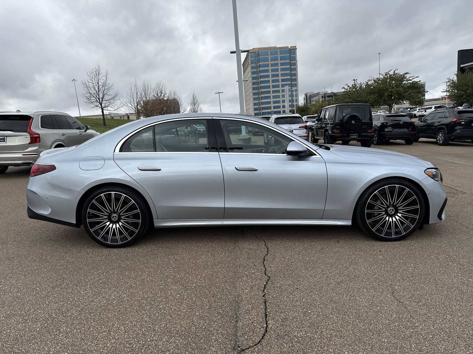 Used 2026 Mercedes-Benz E 350 4MATIC Sedan image 7