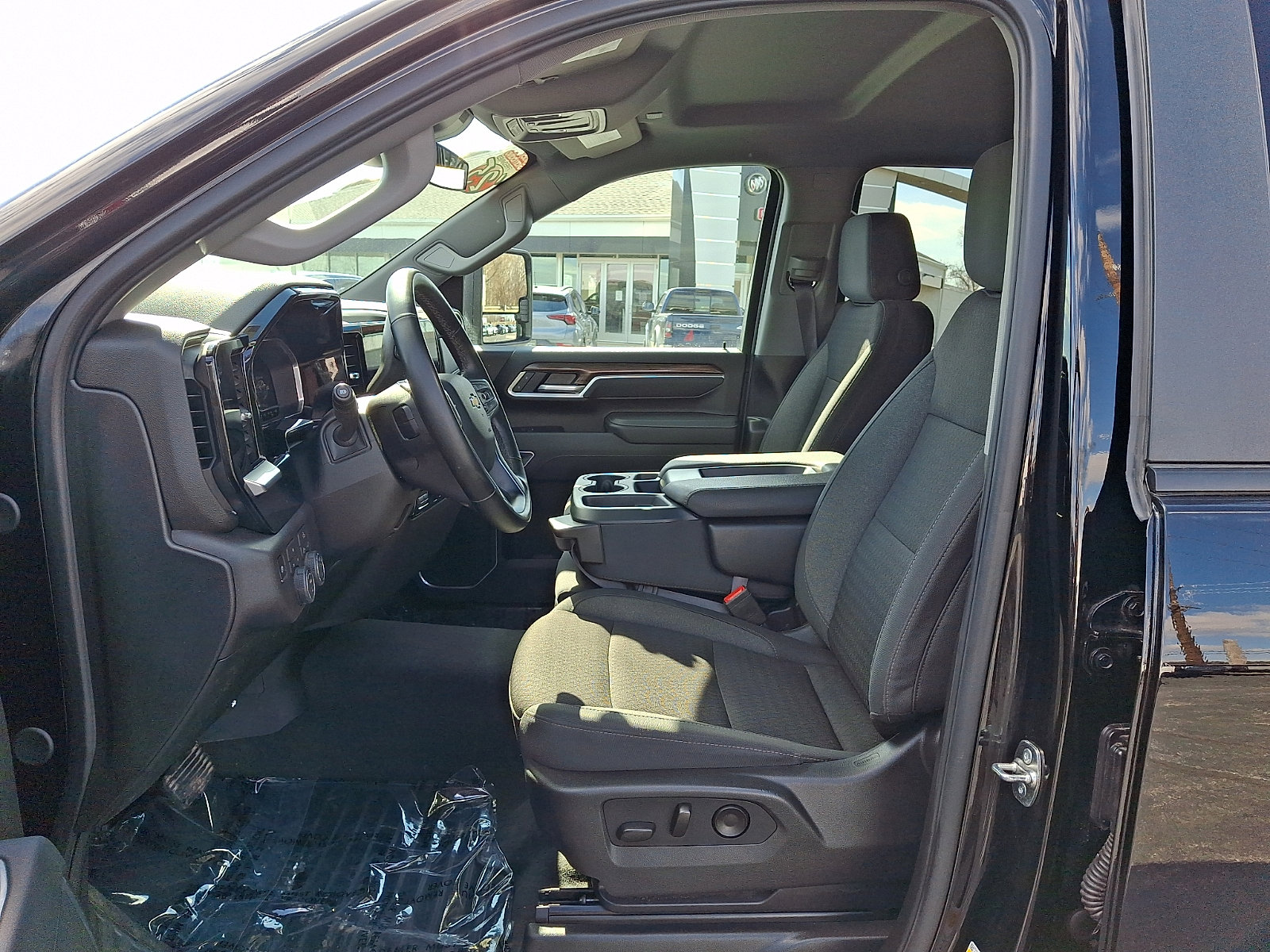 Used 2025 Chevrolet Silverado 2500 LT w/ Convenience Package AWD/4WD image 15