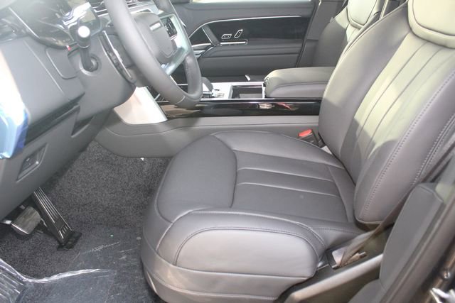 New 2026 Land Rover Range Rover Long Wheelbase SE image 20