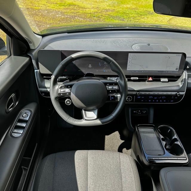 Certified 2025 Hyundai Ioniq 5 SE image 21