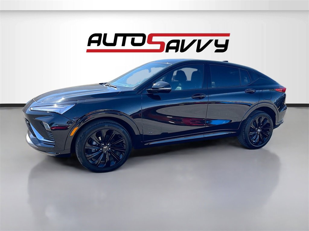 Used 2025 Buick Envista Sport Touring w/ Experience Buick Package image 3