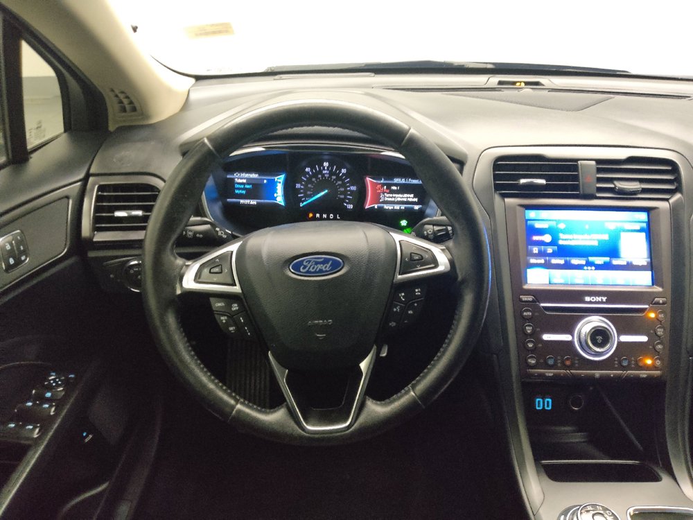 Used 2019 Ford Fusion Titanium FWD image 22