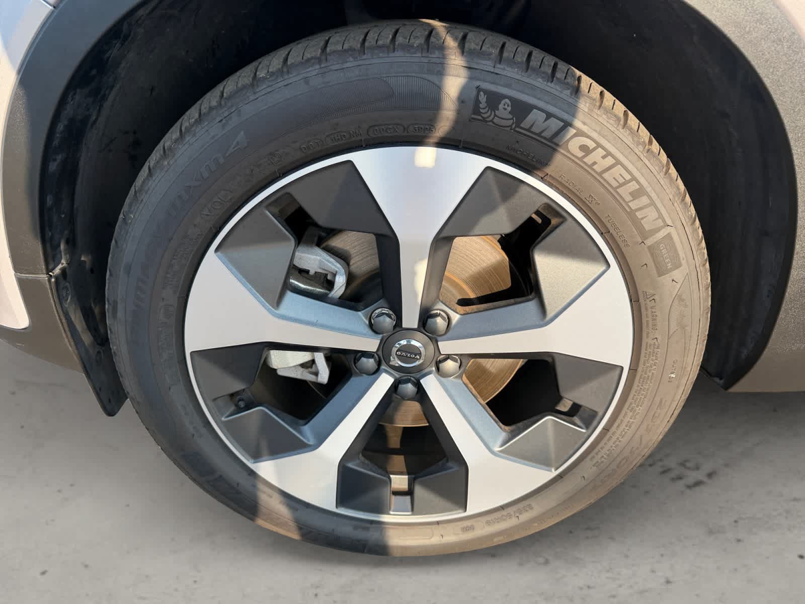 Used 2026 Volvo XC40 B5 Plus AWD/4WD image 10