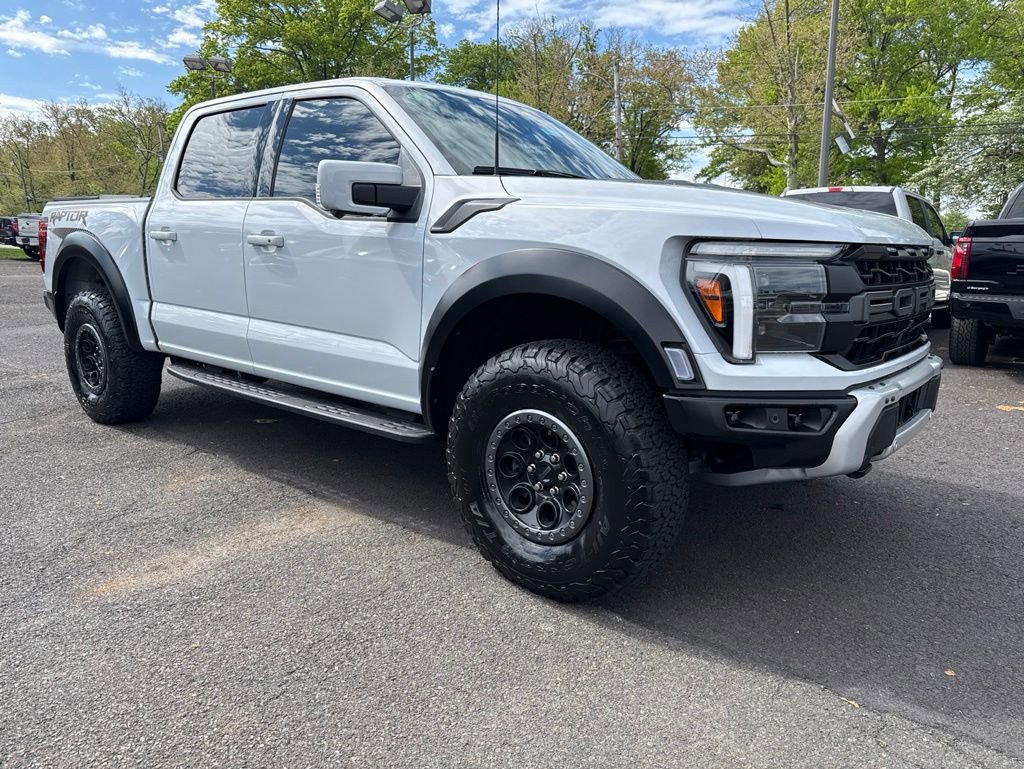 Certified 2025 Ford F150 Raptor AWD/4WD image 3