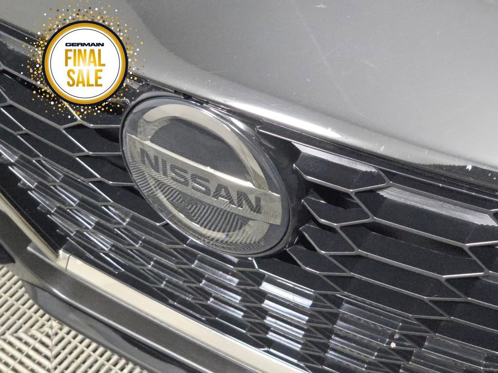 Used 2023 Nissan Sentra SR w/ SR Premium Package image 11