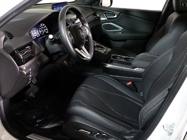 Used 2025 Acura RDX SH-AWD image 12