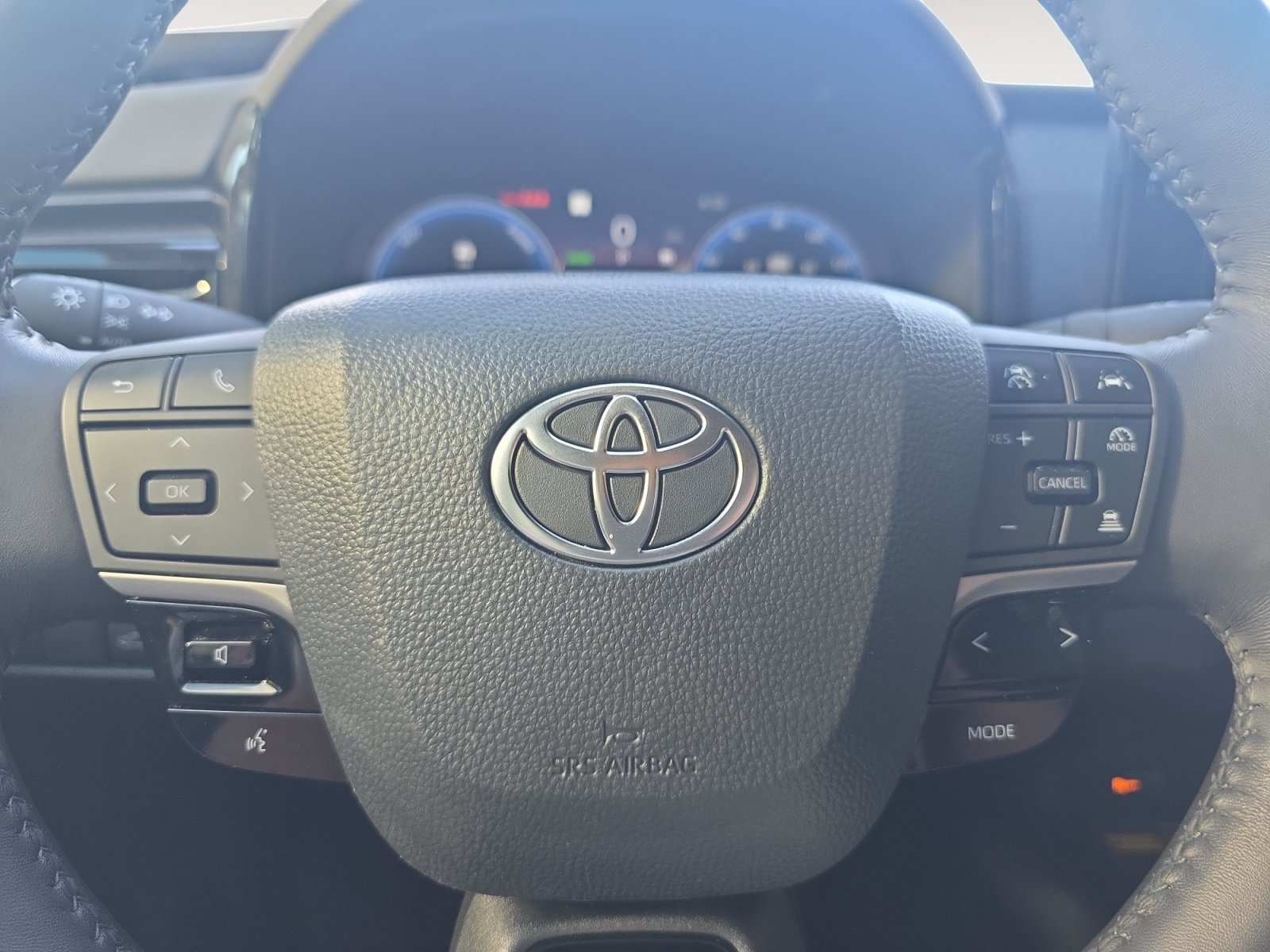 Used 2026 Toyota Camry XSE w/ Premium Package FWD image 11