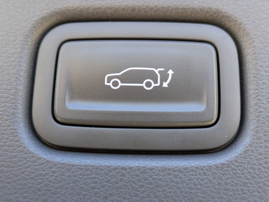 Used 2024 Hyundai Kona Limited image 14