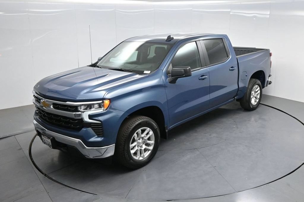 Used 2024 Chevrolet Silverado 1500 LT AWD/4WD image 50