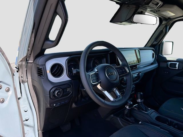 Used 2025 Jeep Wrangler Sahara 4xe w/ Safety Group image 9