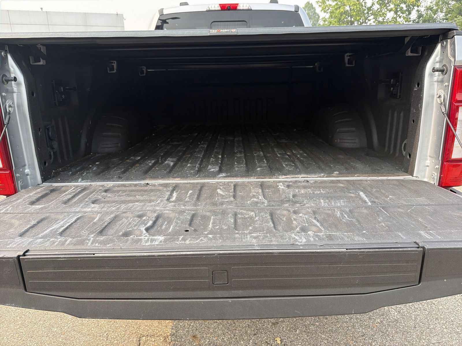 Used 2022 Ford F250 Lariat w/ Tremor Off-Road Package AWD/4WD image 43