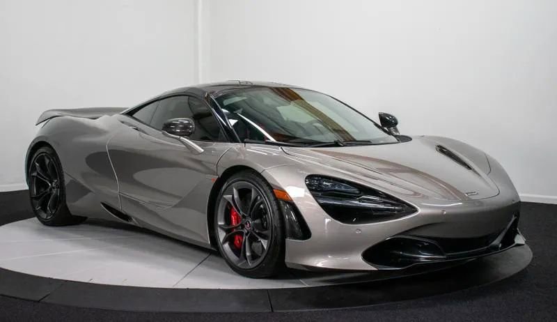 Used 2018 McLaren 720S RWD image 1
