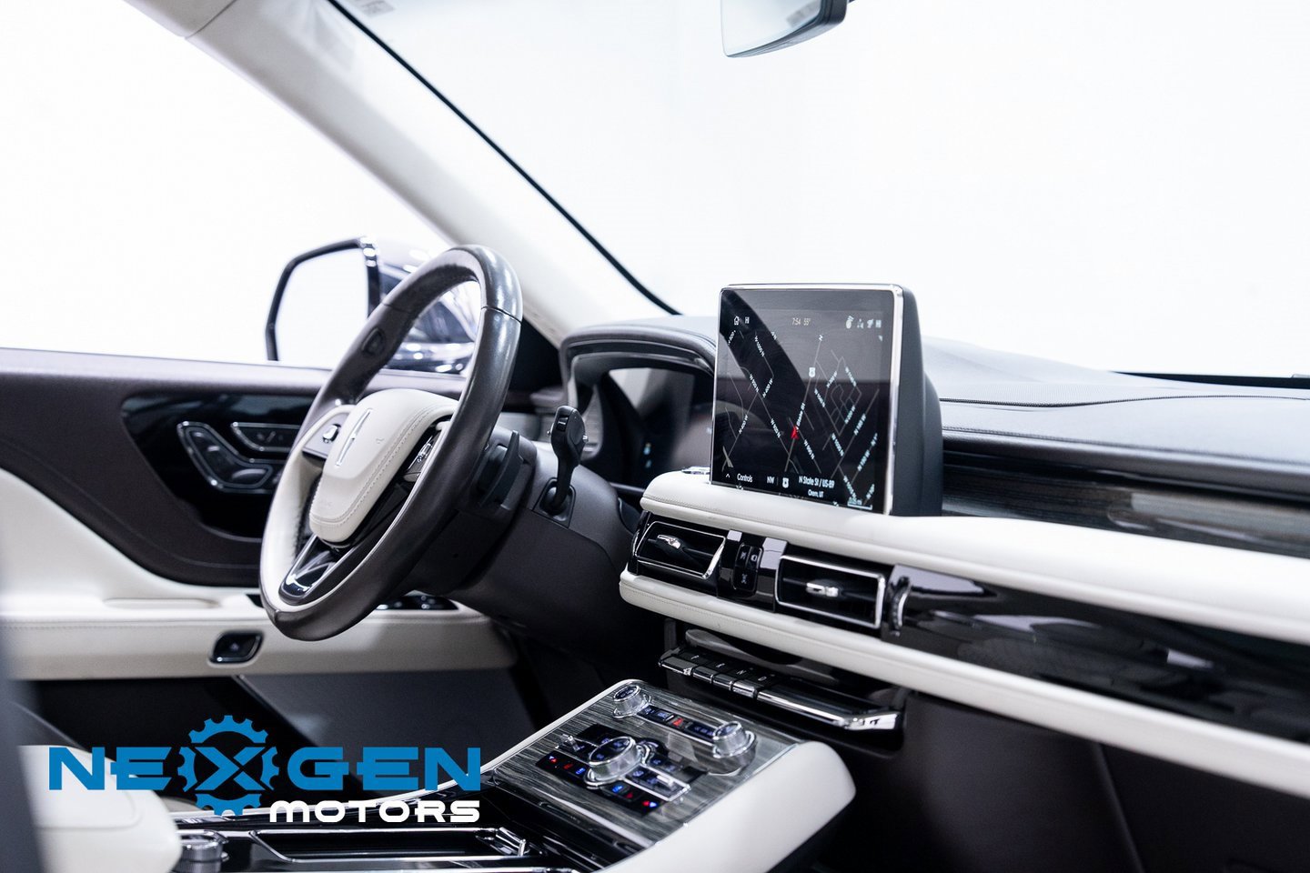 Used 2022 Lincoln Aviator Black Label w/ Dynamic Handling Package image 52