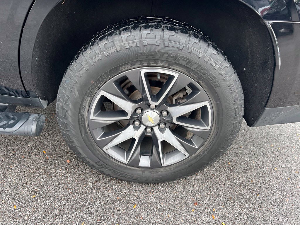 Used 2021 Chevrolet Tahoe Z71 w/ Z71 Signature Package AWD/4WD image 13
