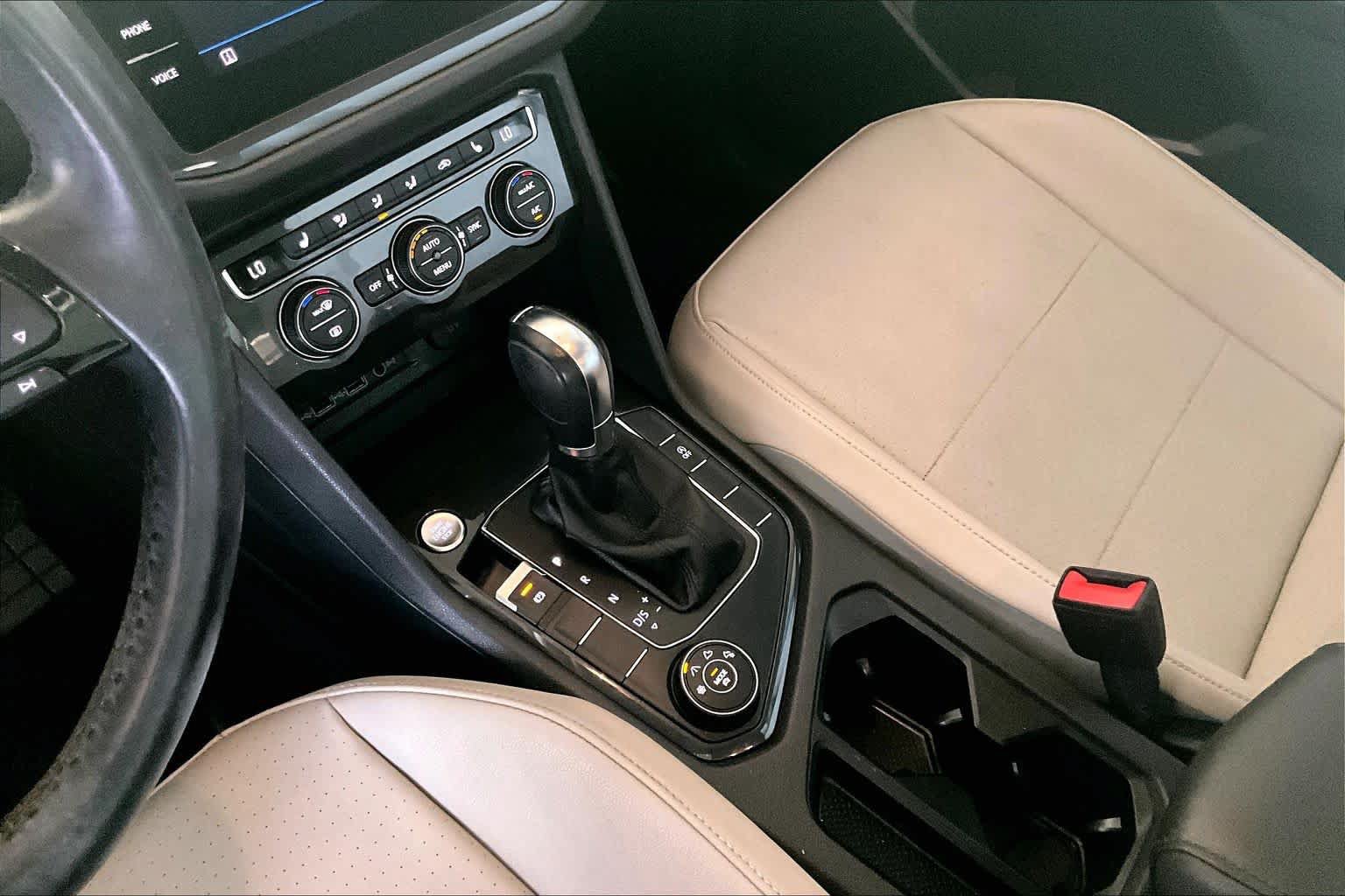 Used 2019 Volkswagen Tiguan SE AWD/4WD image 15