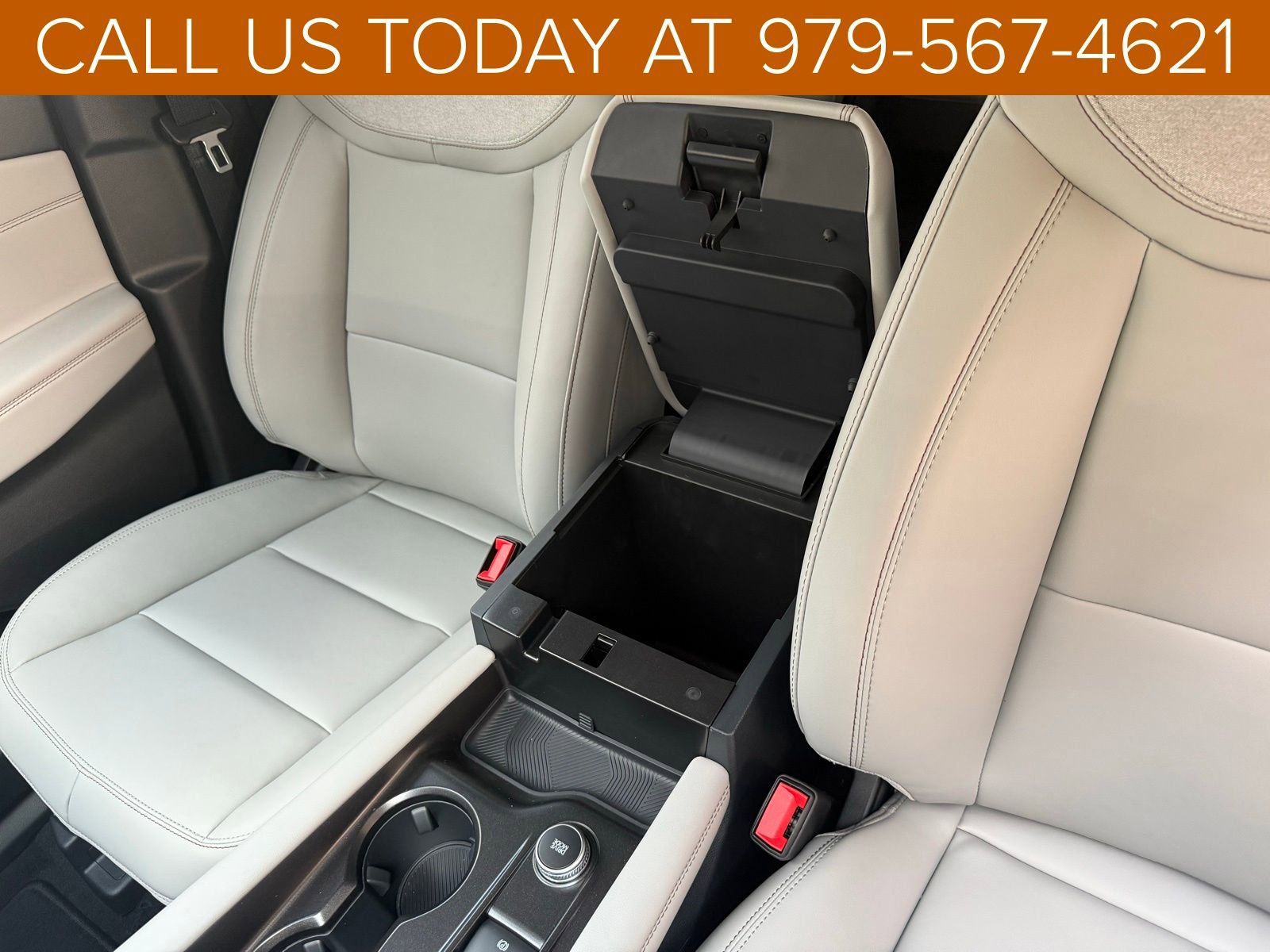 New 2026 Ford Explorer Active image 18