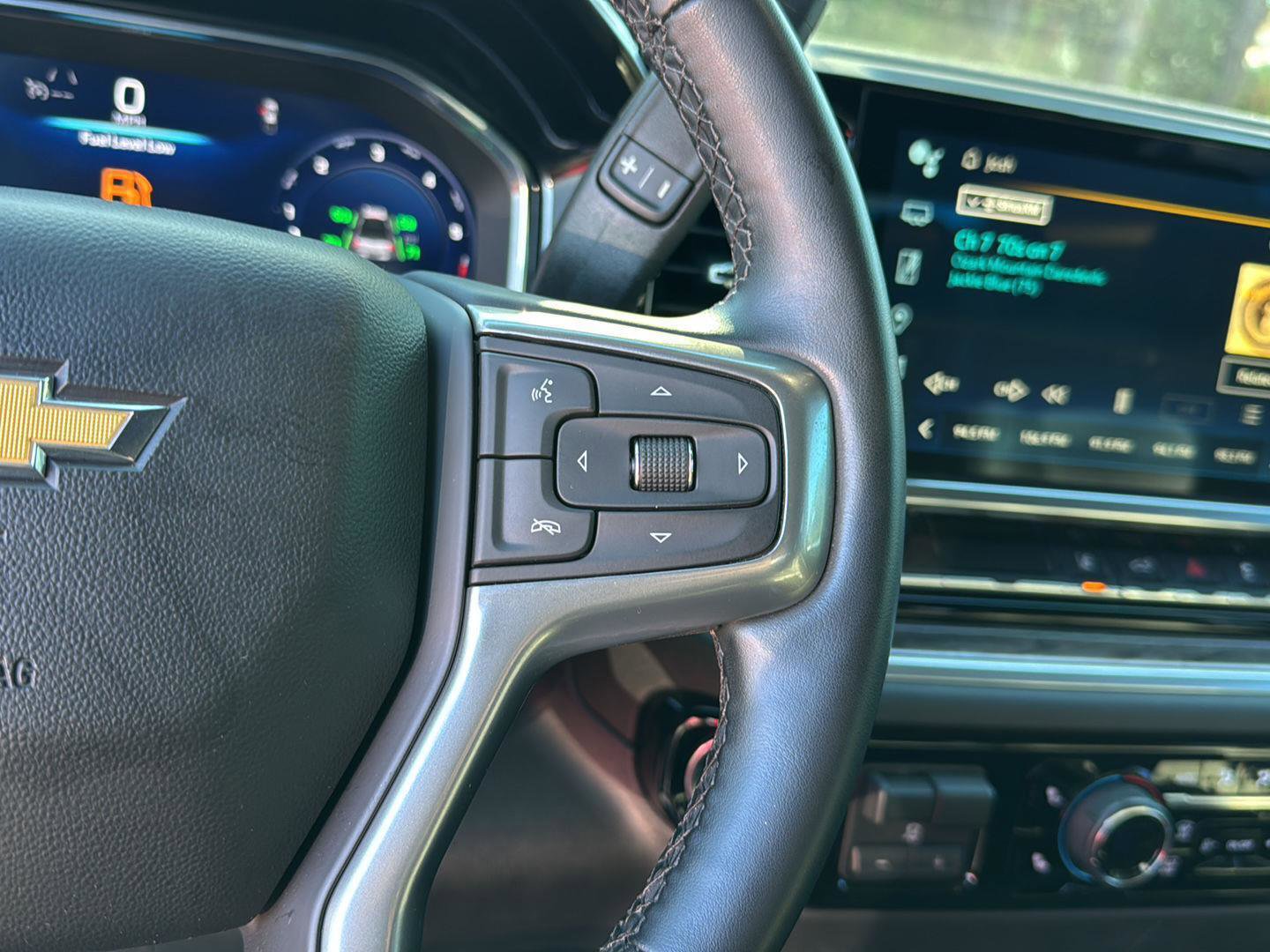 Used 2024 Chevrolet Silverado 2500 LTZ image 19