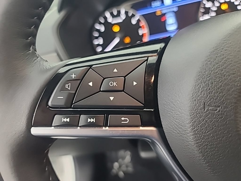 Used 2025 Nissan Altima 2.5 SL FWD image 28