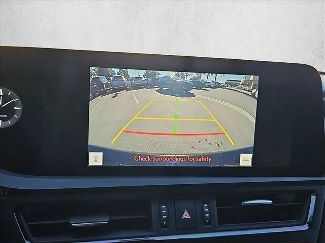 Used 2025 Lexus ES 350 w/ Premium Package FWD image 11