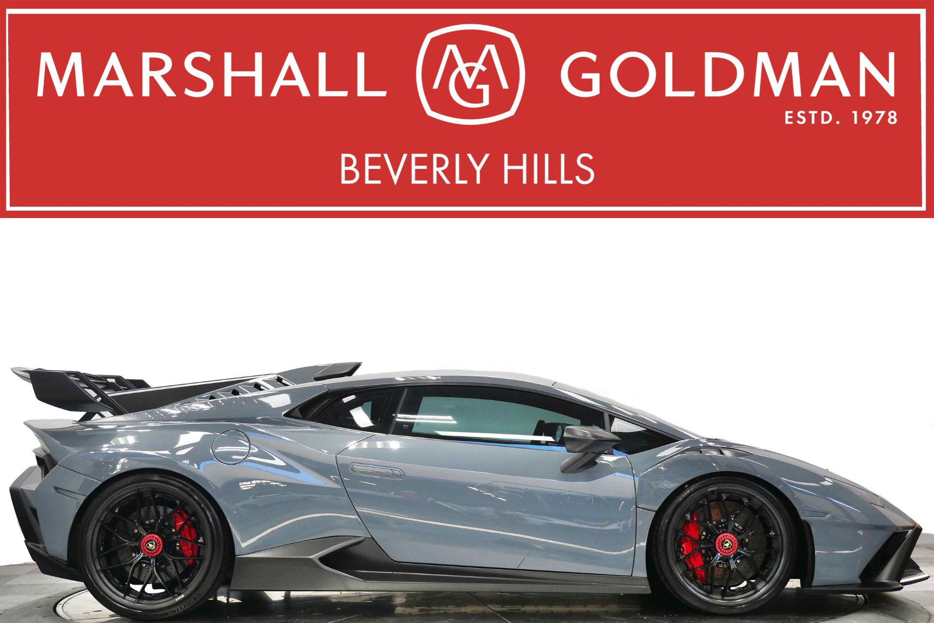 Used 2022 Lamborghini Huracan STO RWD image 1