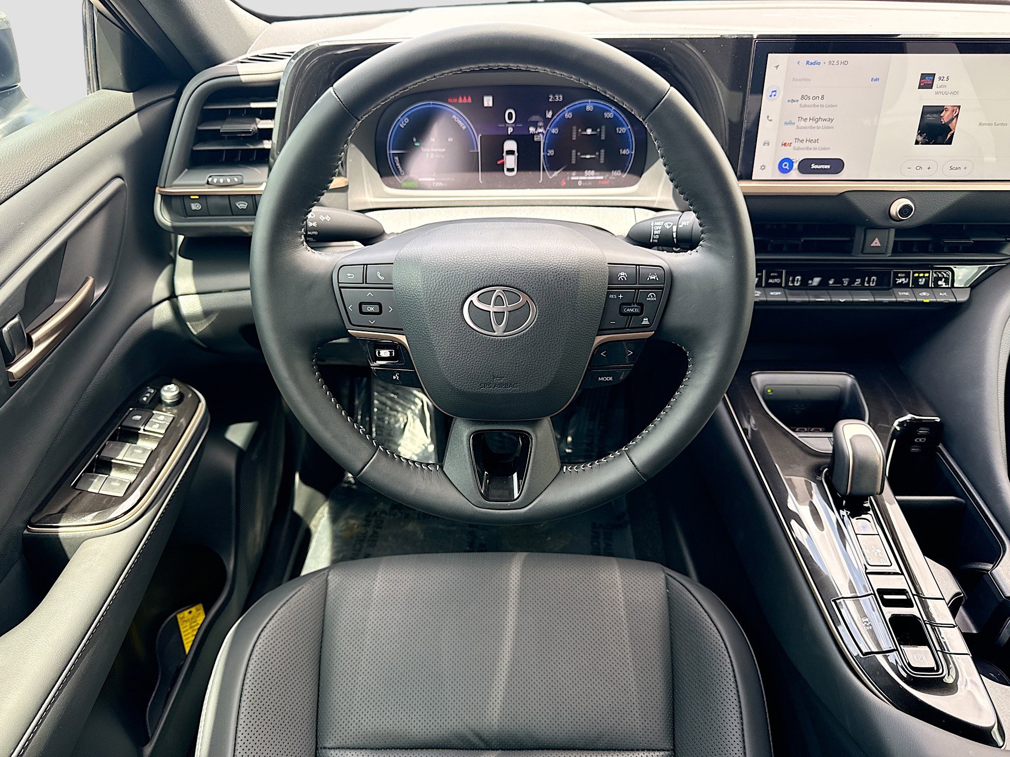 Used 2025 Toyota Crown XLE image 16