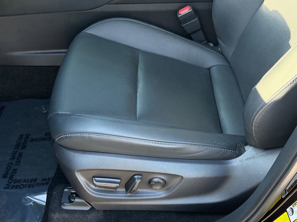 Used 2025 Toyota Crown Signia w/ Advanced Technology Package AWD/4WD image 25