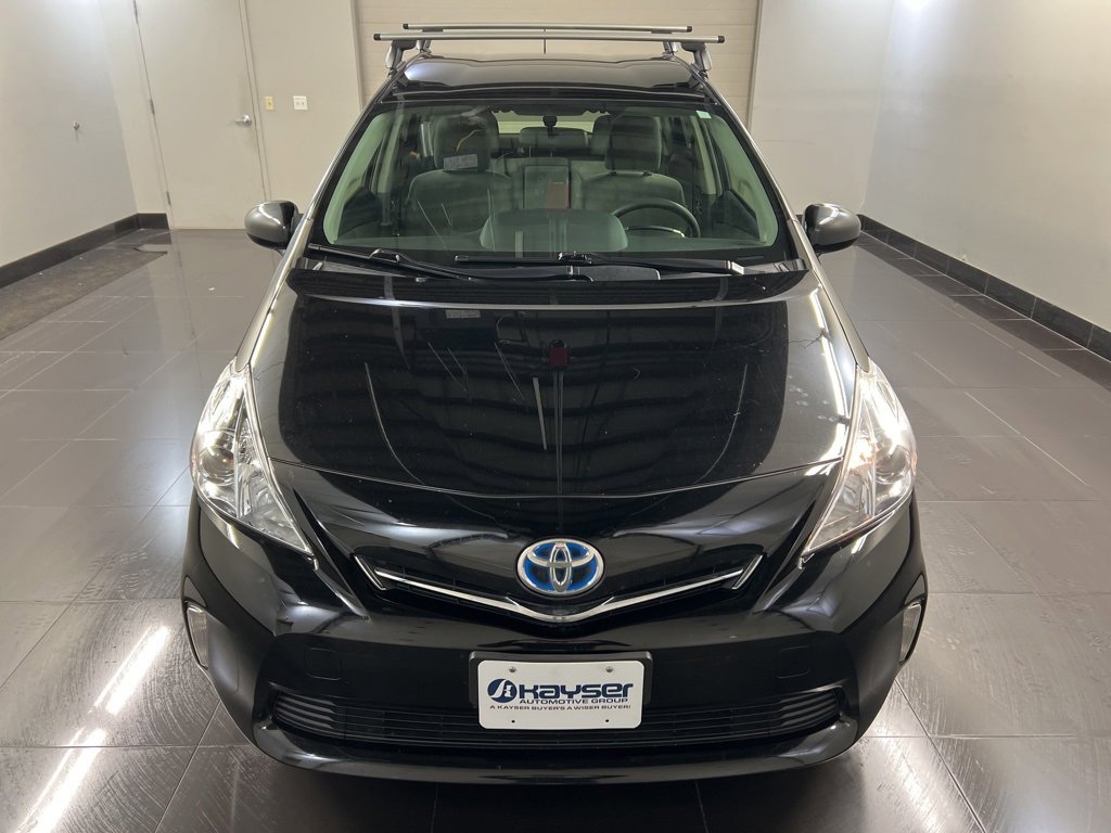 Used 2014 Toyota Prius V Three image 2