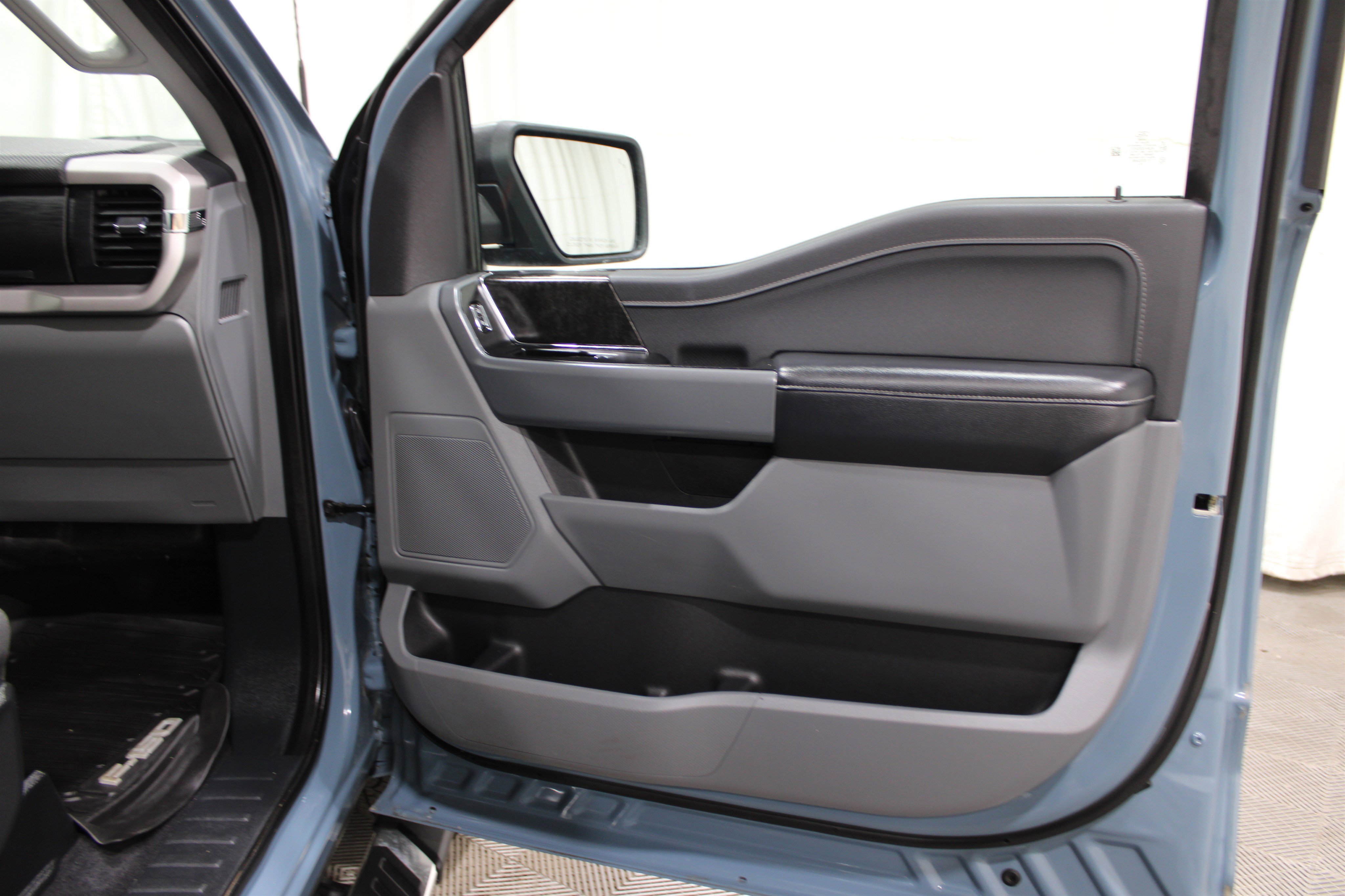 Used 2023 Ford F150 XLT w/ Equipment Group 302A High image 29