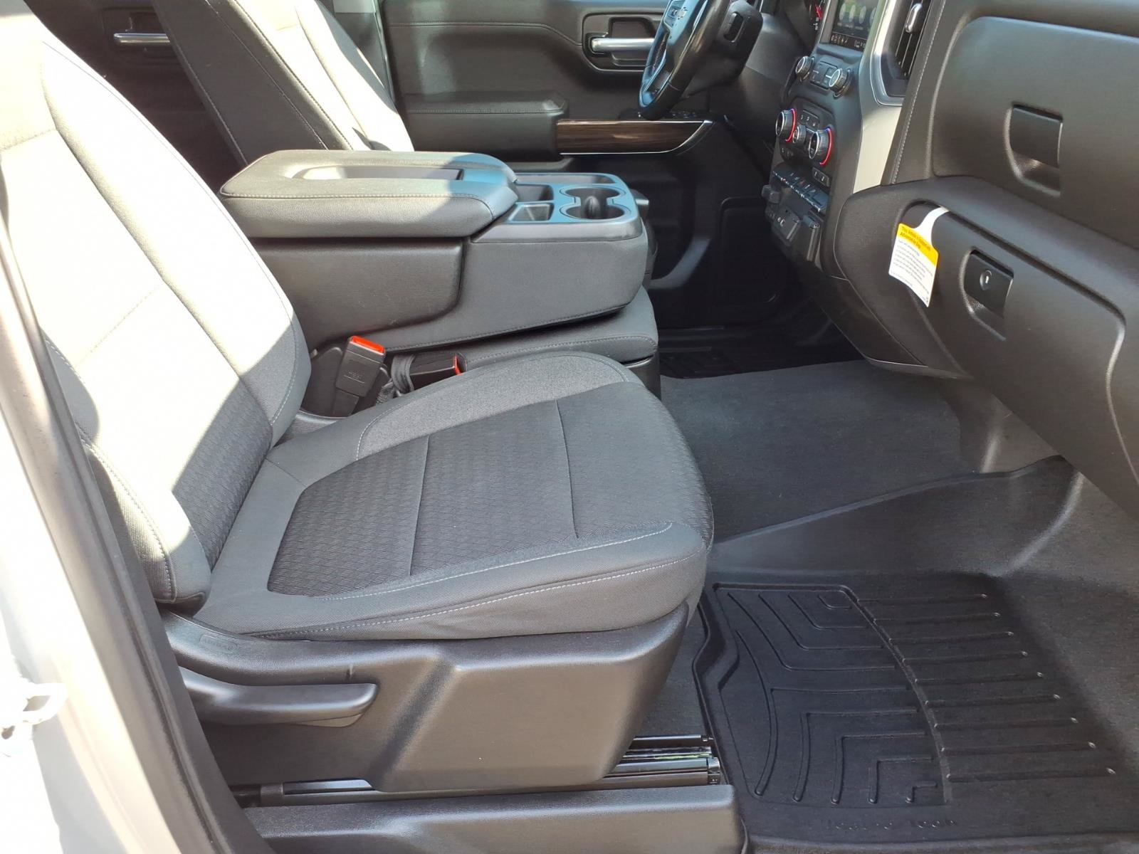 Certified 2021 Chevrolet Silverado 1500 LT w/ Convenience Package II AWD/4WD image 8