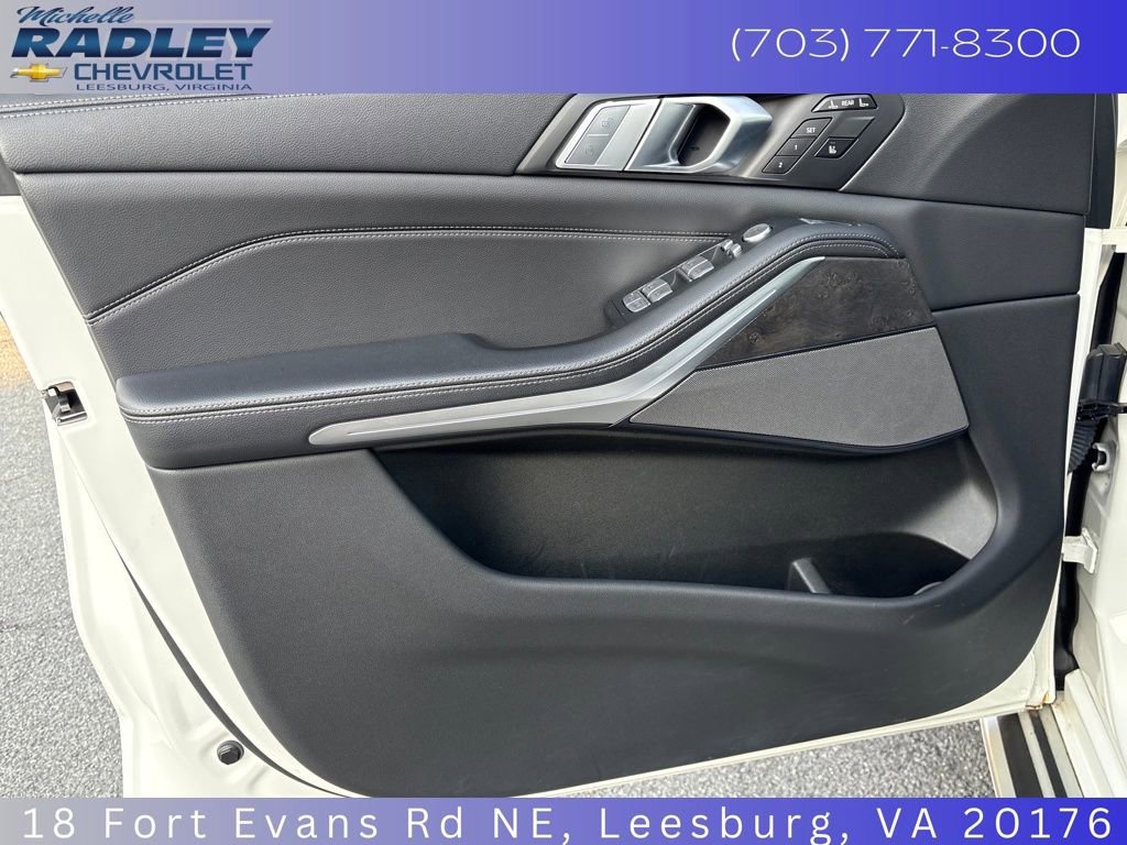 Used 2020 BMW X7 xDrive40i w/ Premium Package image 13