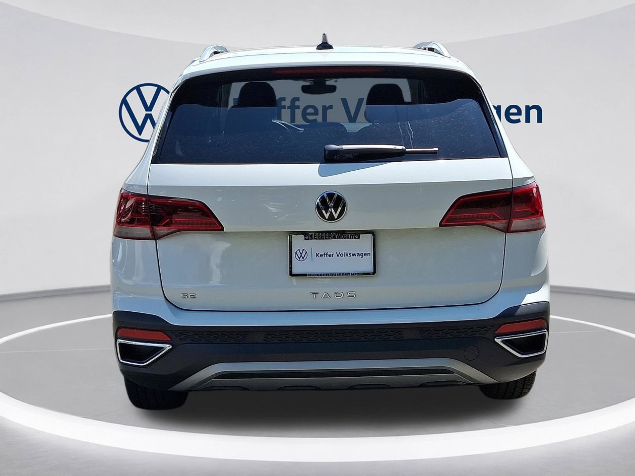 Used 2024 Volkswagen Taos SE FWD image 5