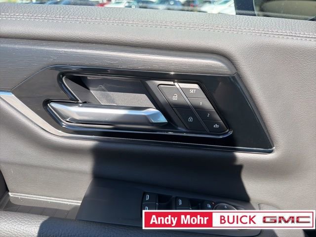 New 2026 GMC Yukon XL Denali w/ Advanced Technology Package image 27