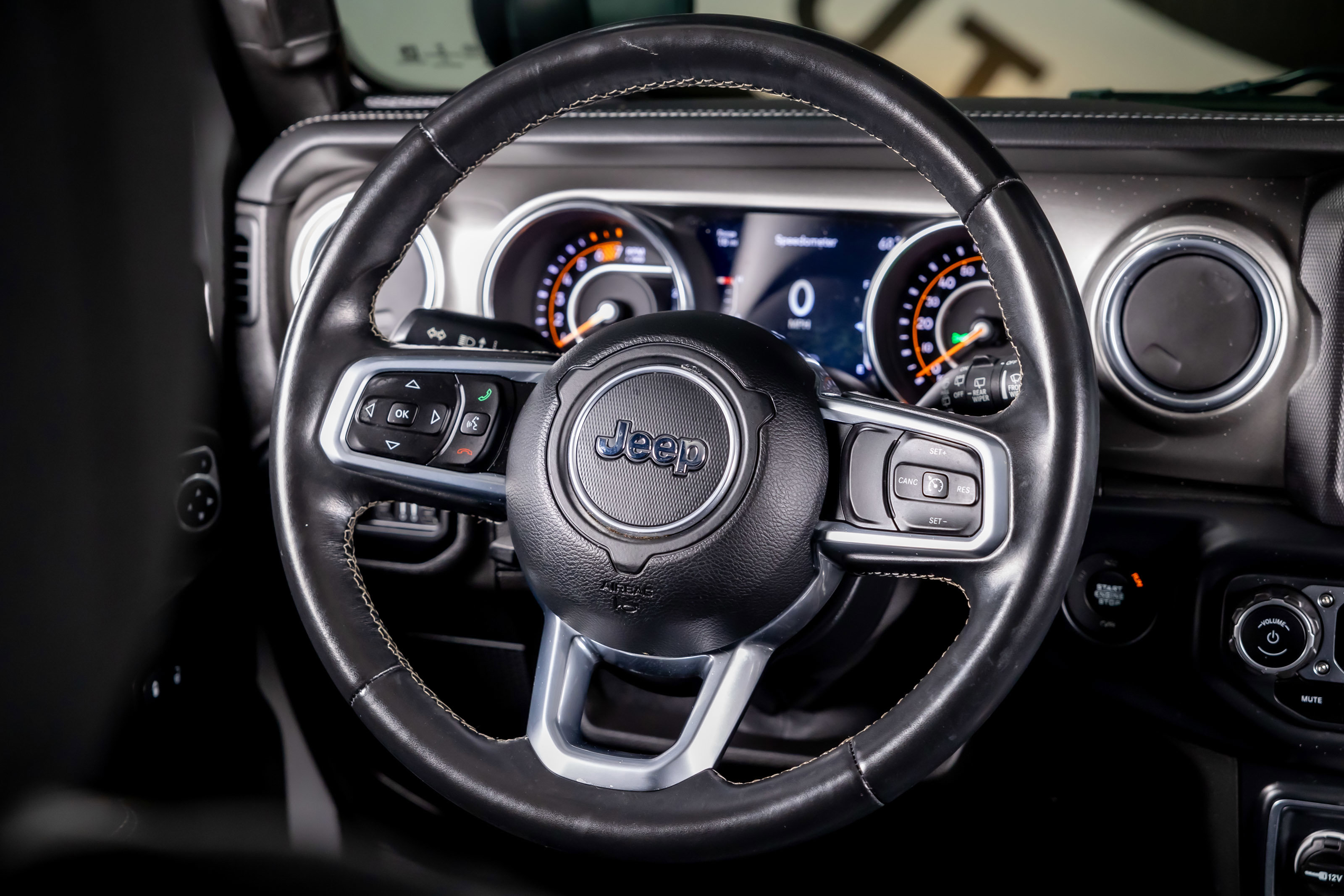 Used 2019 Jeep Wrangler Unlimited Sahara image 26