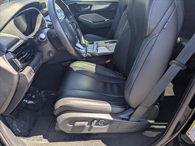 Used 2023 Acura MDX SH-AWD w/ Technology Package image 17