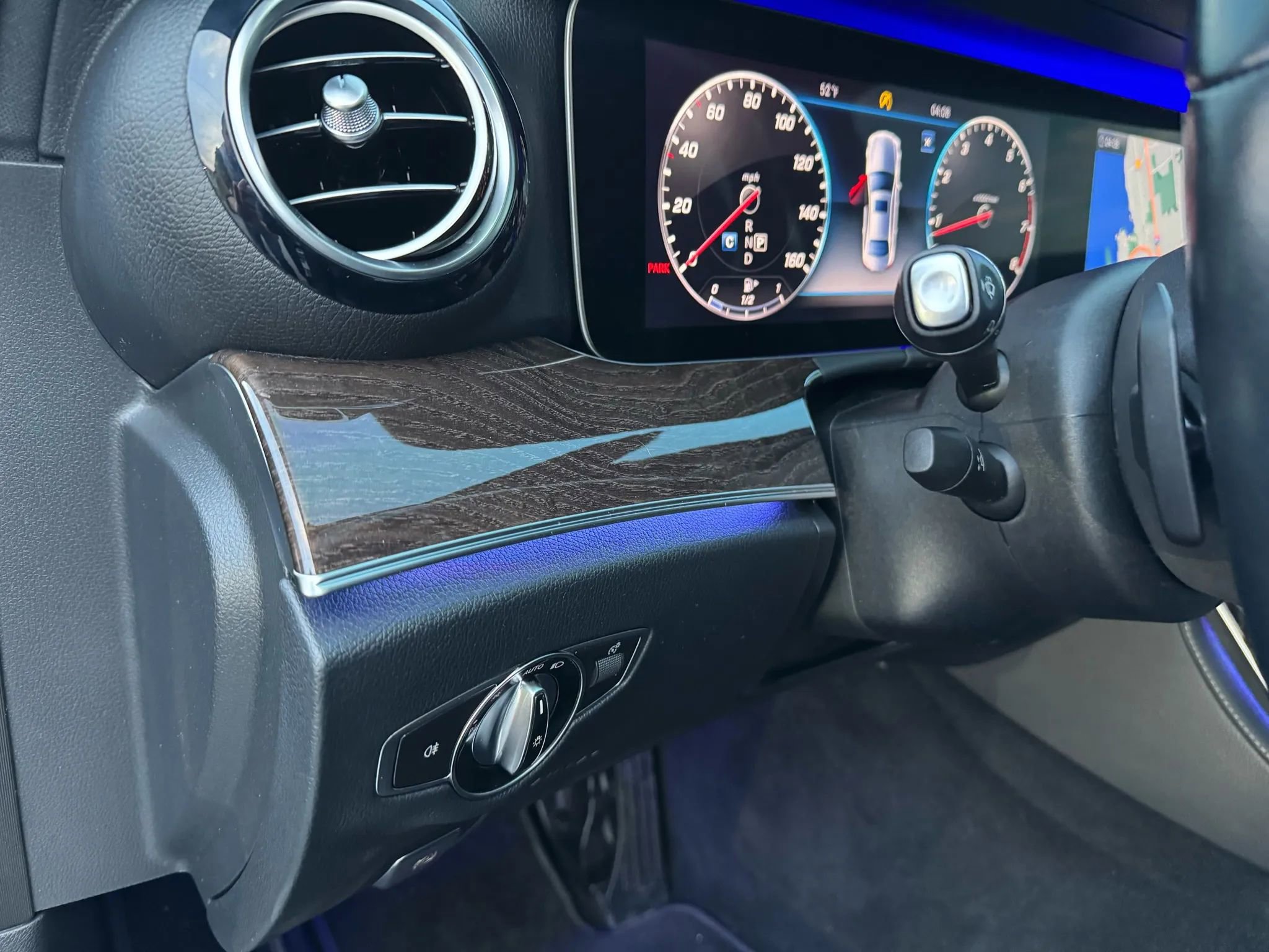 Used 2020 Mercedes-Benz E 350 4MATIC Sedan image 27