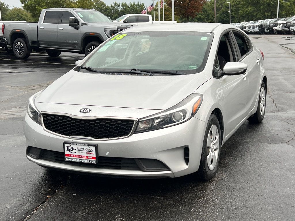 Used 2018 Kia Forte LX FWD image 2