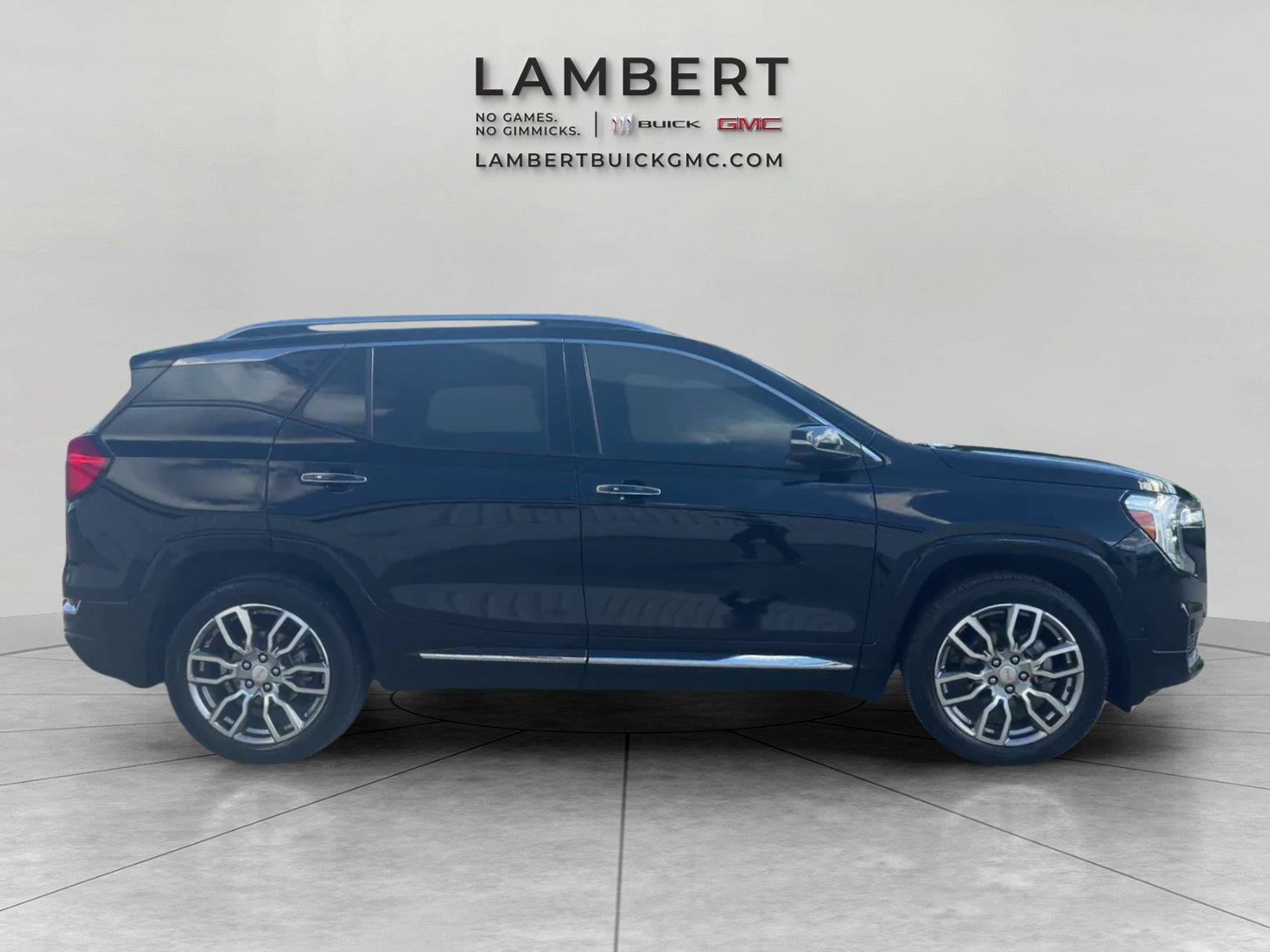 Used 2024 GMC Terrain Denali AWD/4WD image 6