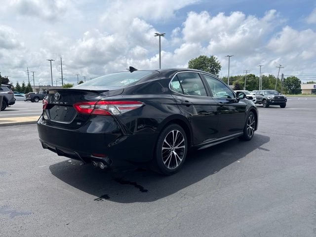 Used 2019 Toyota Camry SE FWD image 7