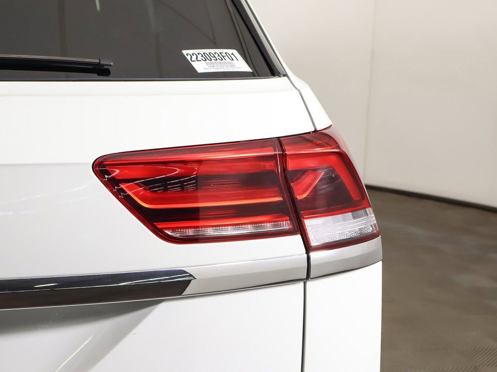 Used 2023 Volkswagen Atlas Cross Sport SE w/ Panoramic Sunroof Package image 16