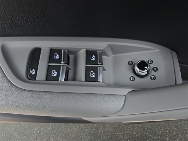 Used 2018 Audi Q5 2.0T Premium Plus w/ Premium Plus Package image 31