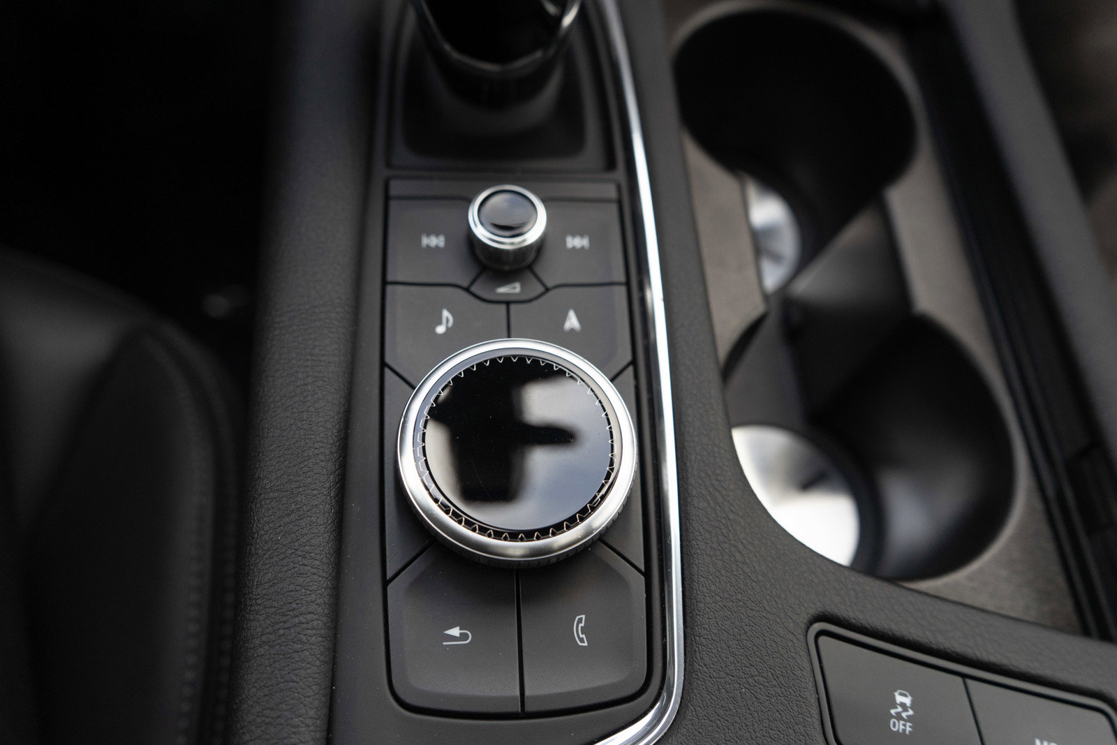 Used 2024 Cadillac XT6 Sport image 19