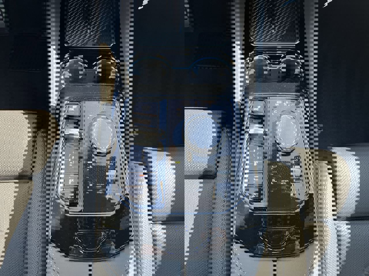 Used 2025 BMW i5 M60 w/ Premium Package image 28