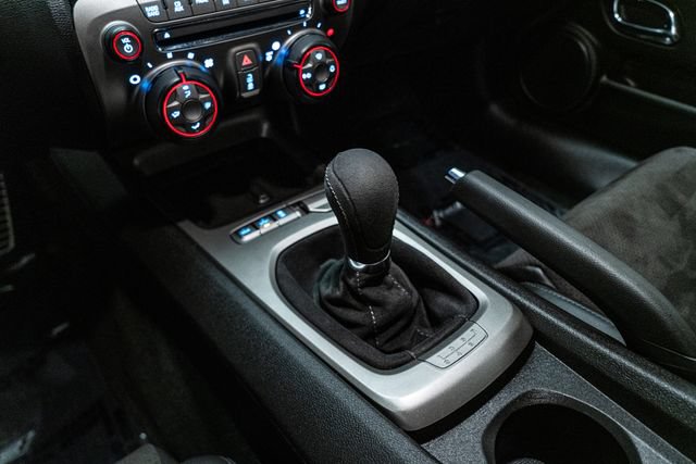 Used 2015 Chevrolet Camaro Z/28 RWD image 27