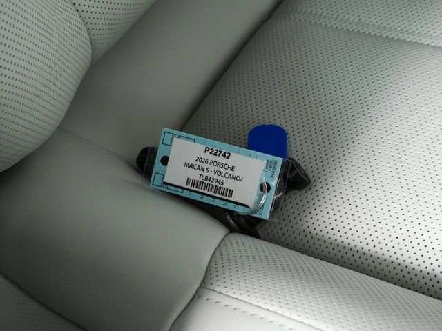 New 2026 Porsche Macan S image 40