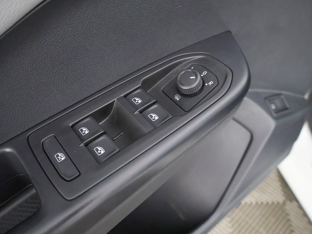Used 2023 Volkswagen Taos SEL AWD/4WD image 39