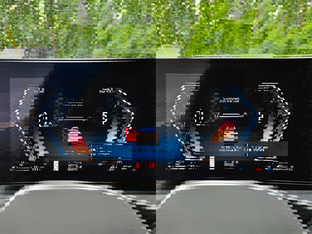 New 2025 BMW 330i xDrive Sedan w/ Premium Package image 13