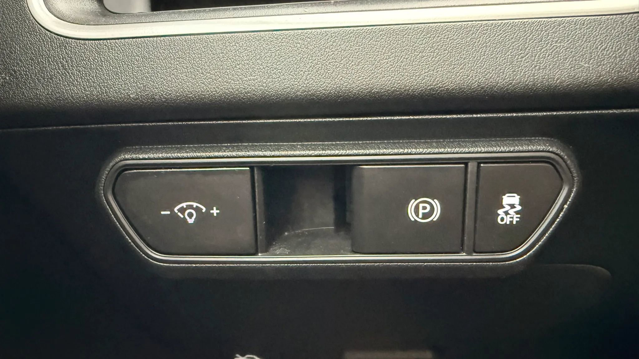 Used 2025 Kia K4 image 27