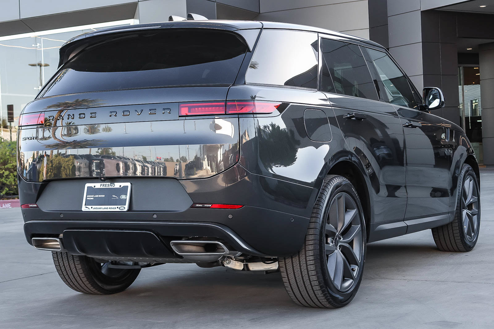 New 2026 Land Rover Range Rover Sport SE AWD/4WD image 5