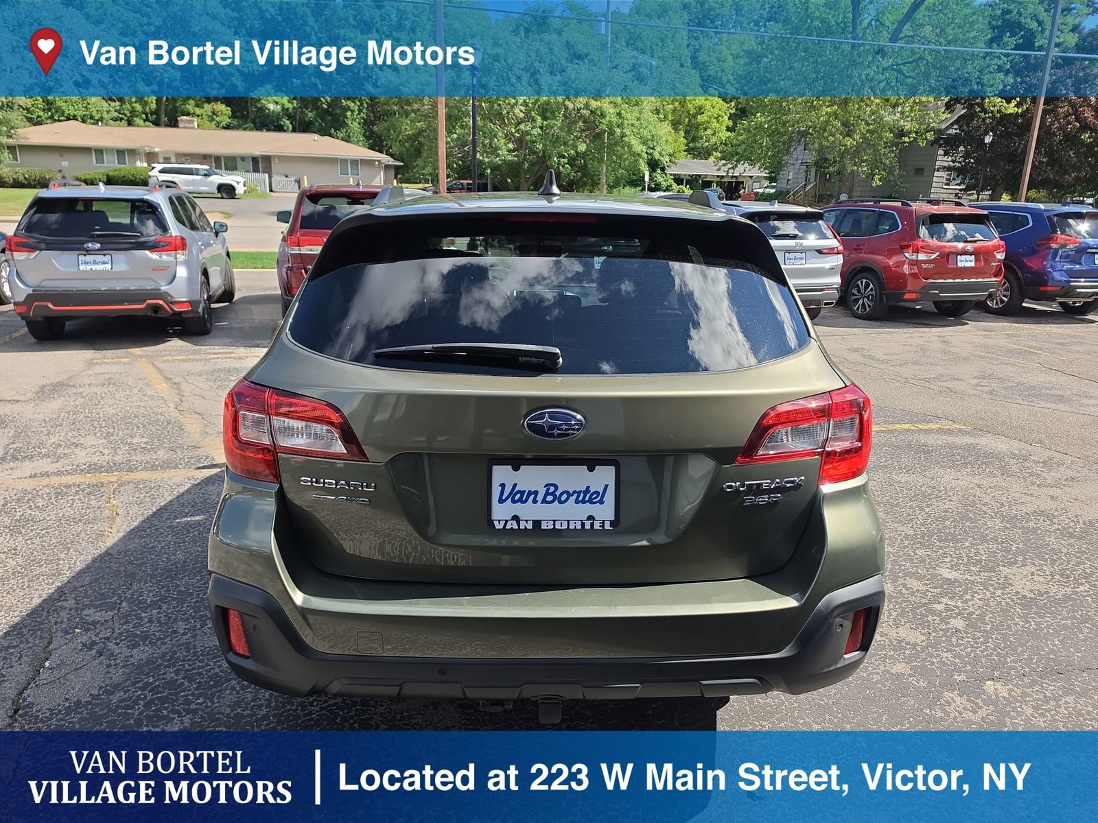 Used 2019 Subaru Outback 3.6R Touring AWD/4WD image 6