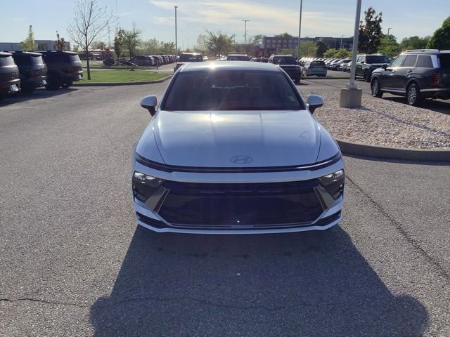 Certified 2025 Hyundai Sonata SEL AWD/4WD image 8